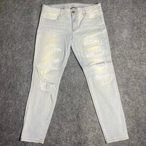 American Eagle Women's Super Stretch Light Washed Distressed Slim Fit Jeans